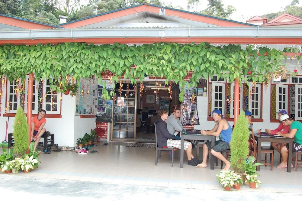 Rovers Inn Cameron Highlands Kültér fotó